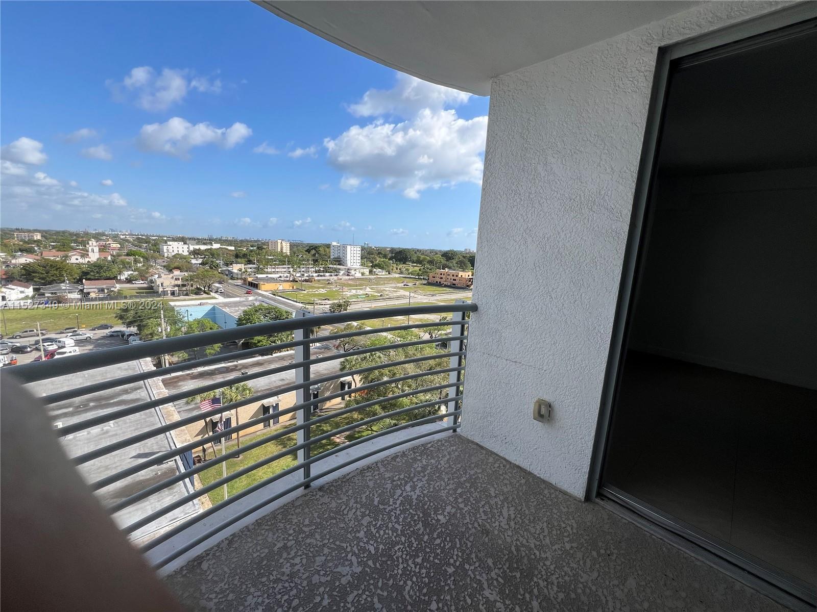 1830 Radius Dr 909, Hollywood, Florida 33020, 2 Bedrooms Bedrooms, ,2 BathroomsBathrooms,Residential,For Sale,1830 Radius Dr 909,A11527349