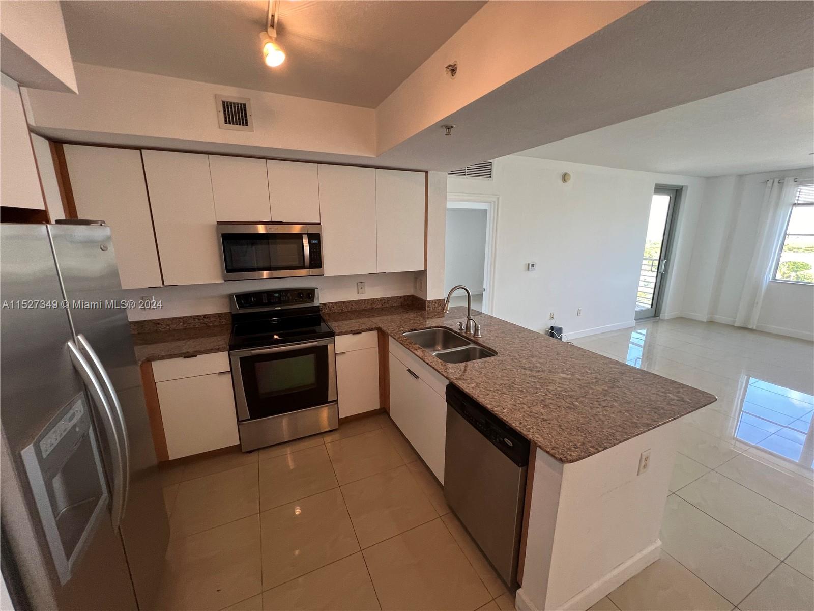 1830 Radius Dr 909, Hollywood, Florida 33020, 2 Bedrooms Bedrooms, ,2 BathroomsBathrooms,Residential,For Sale,1830 Radius Dr 909,A11527349