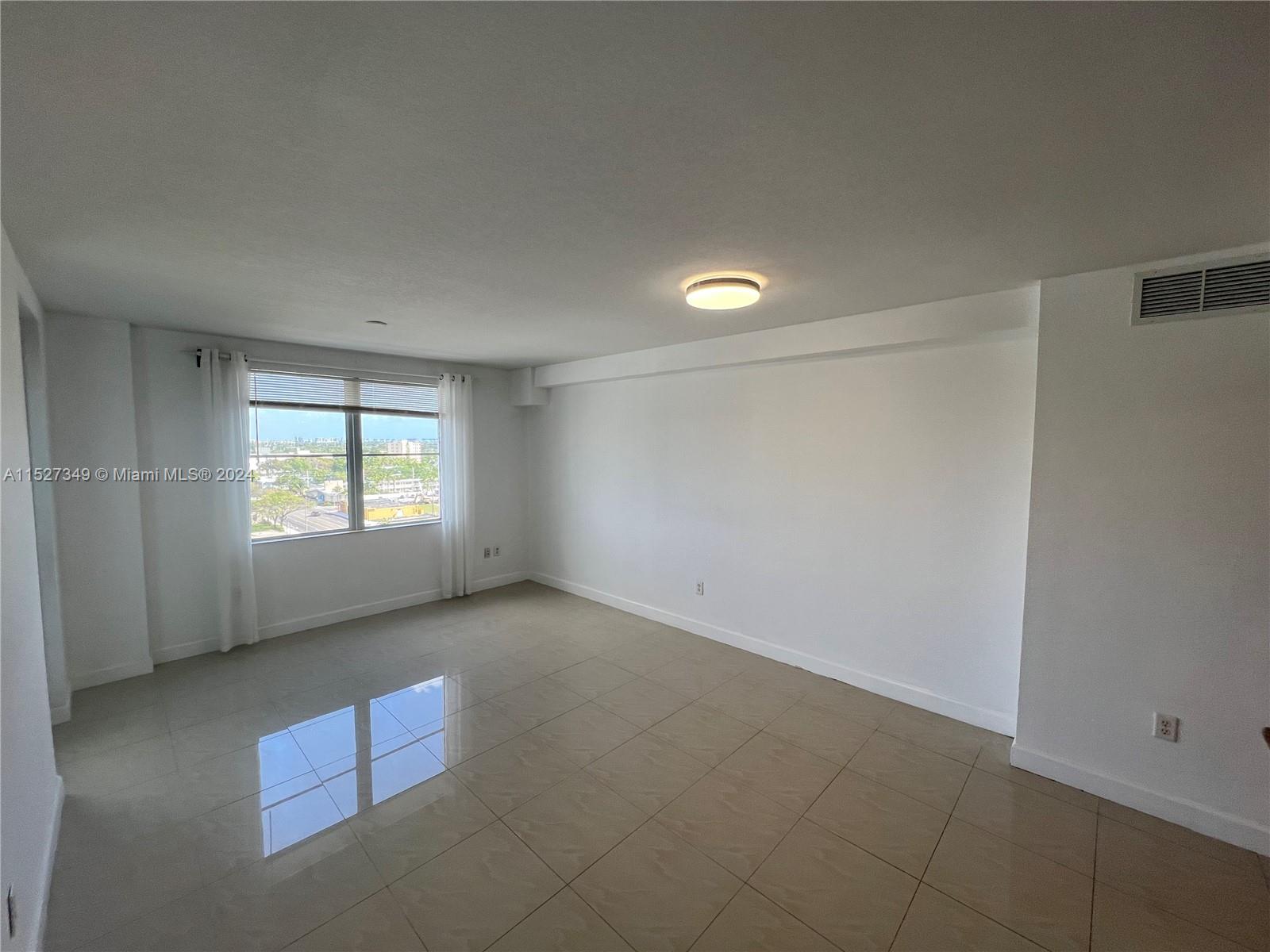 1830 Radius Dr 909, Hollywood, Florida 33020, 2 Bedrooms Bedrooms, ,2 BathroomsBathrooms,Residential,For Sale,1830 Radius Dr 909,A11527349