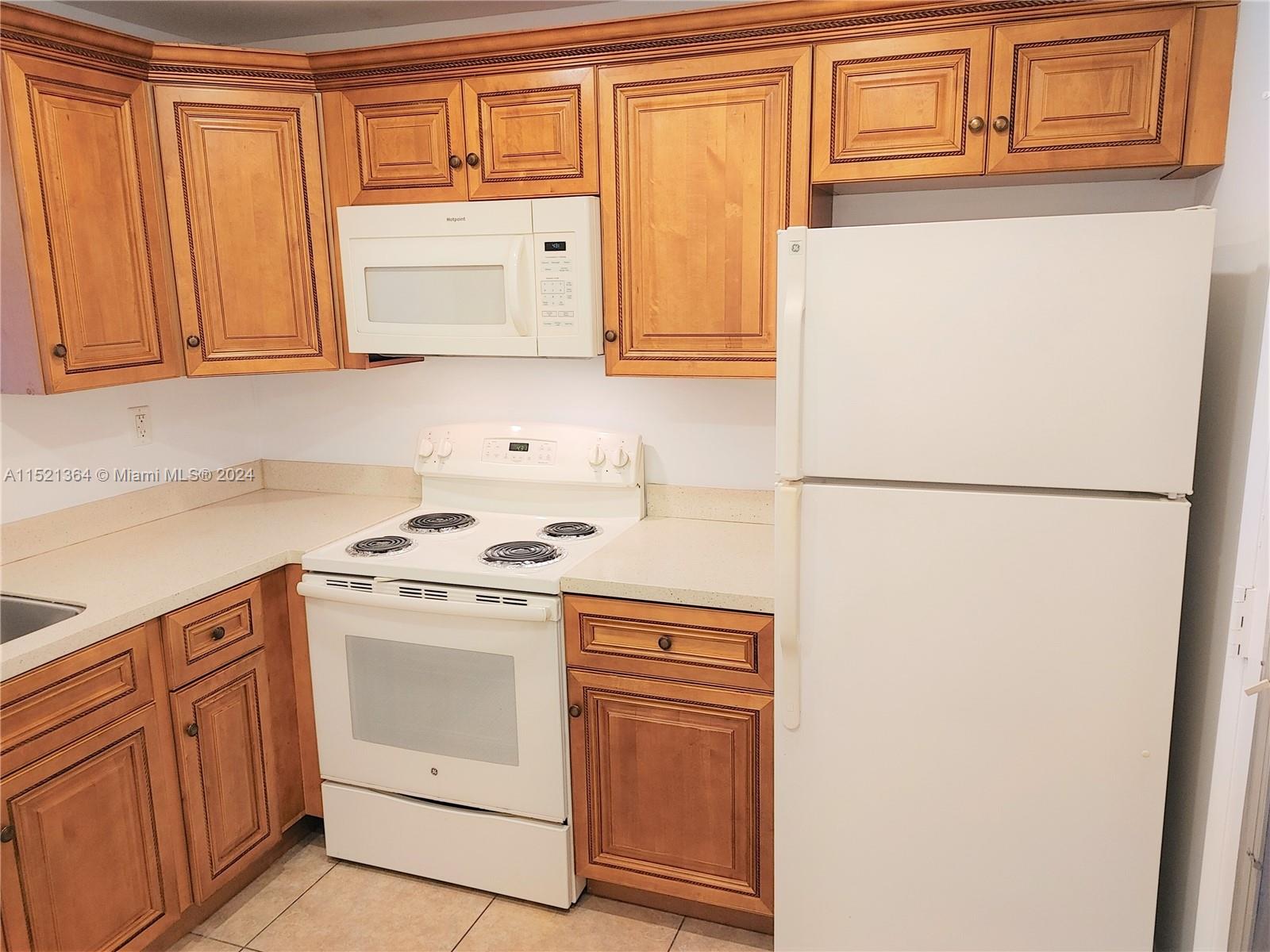 410 NW 68th Ave 217, Plantation, Florida 33317, 2 Bedrooms Bedrooms, ,2 BathroomsBathrooms,Residentiallease,For Rent,410 NW 68th Ave 217,A11521364