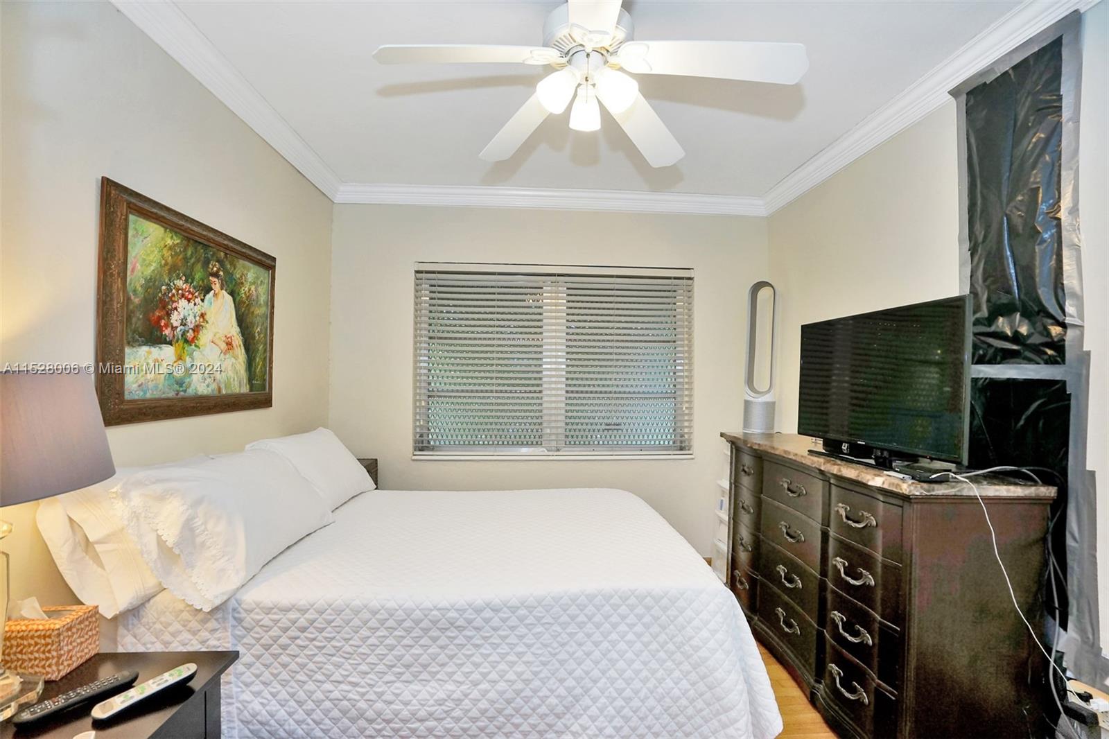 30 Almeria Ave 5, Coral Gables, Florida 33134, 1 Bedroom Bedrooms, ,1 BathroomBathrooms,Residential,For Sale,30 Almeria Ave 5,A11528006