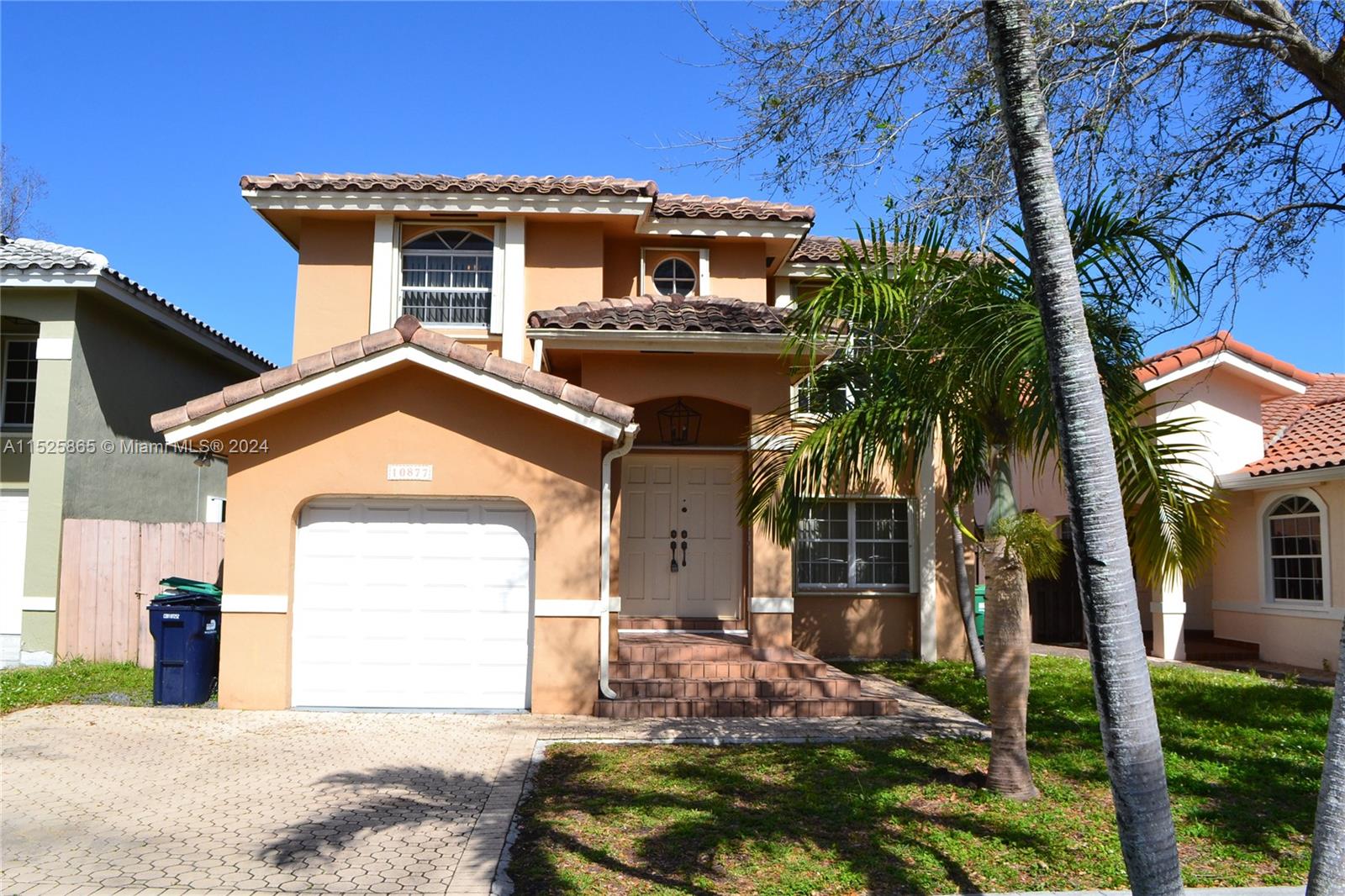 10877 SW 75th Ter  For Sale A11525865, FL