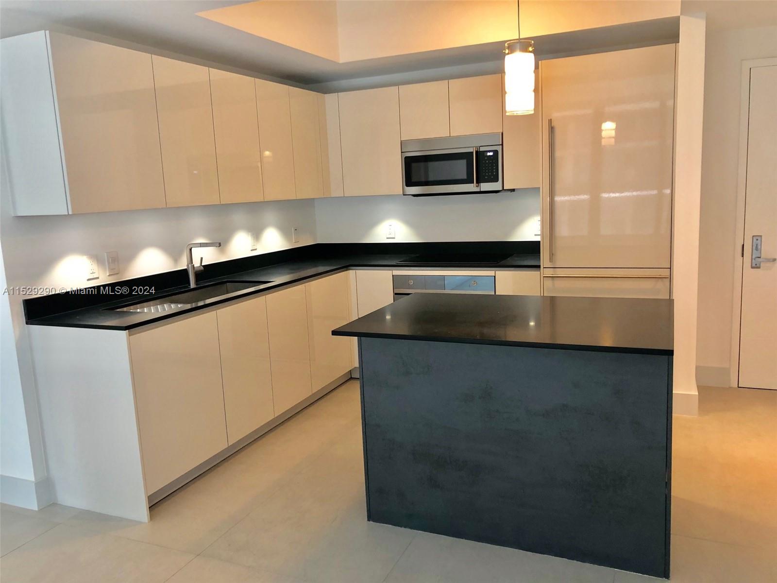 1010 BRICKELL 2707, Miami, Florida 33131, 2 Bedrooms Bedrooms, ,2 BathroomsBathrooms,Residential,For Sale,1010 BRICKELL 2707,A11529290