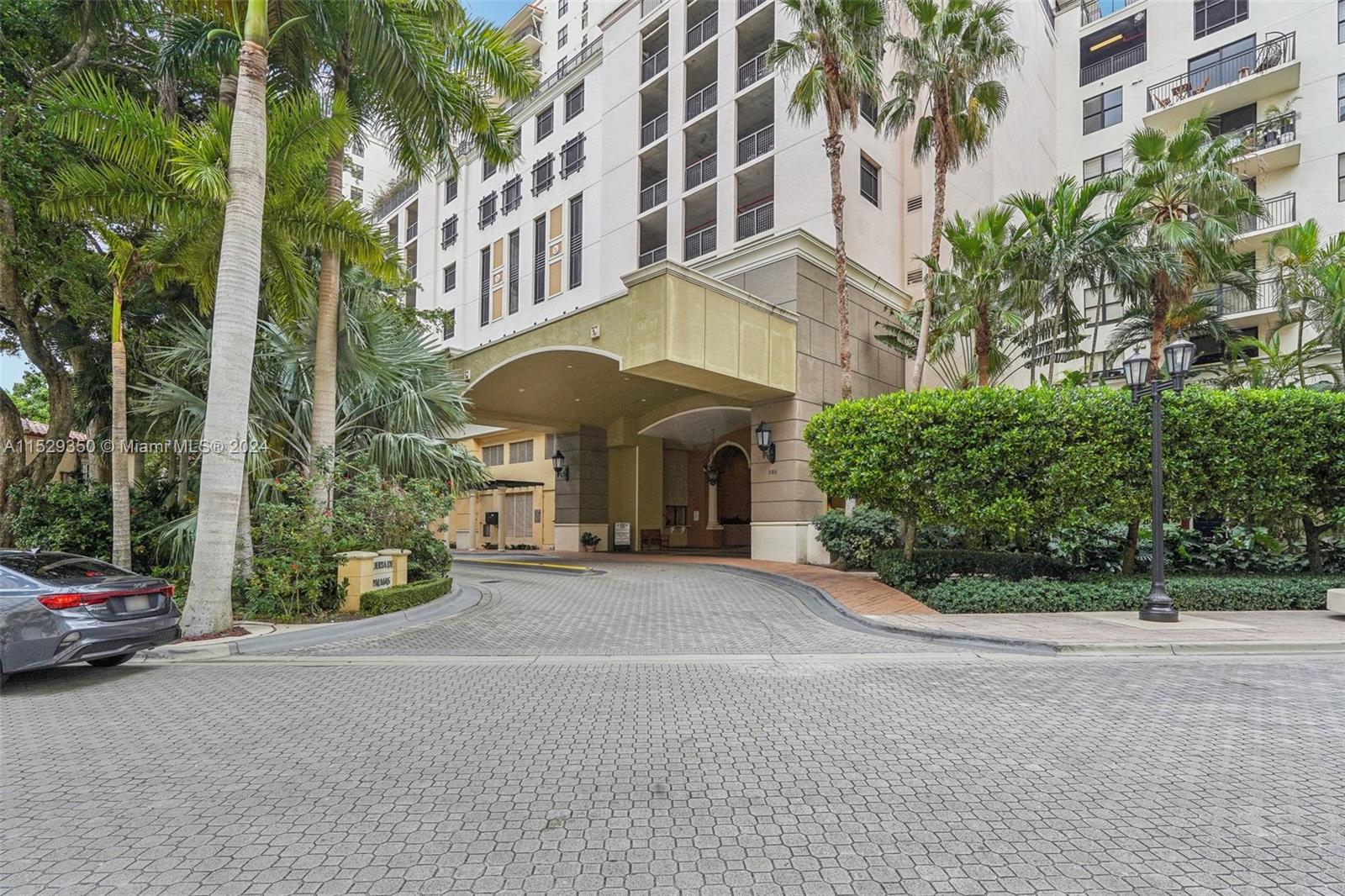 888 S Douglas Rd 1402, Coral Gables, Florida 33134, 2 Bedrooms Bedrooms, ,2 BathroomsBathrooms,Residential,For Sale,888 S Douglas Rd 1402,A11529350