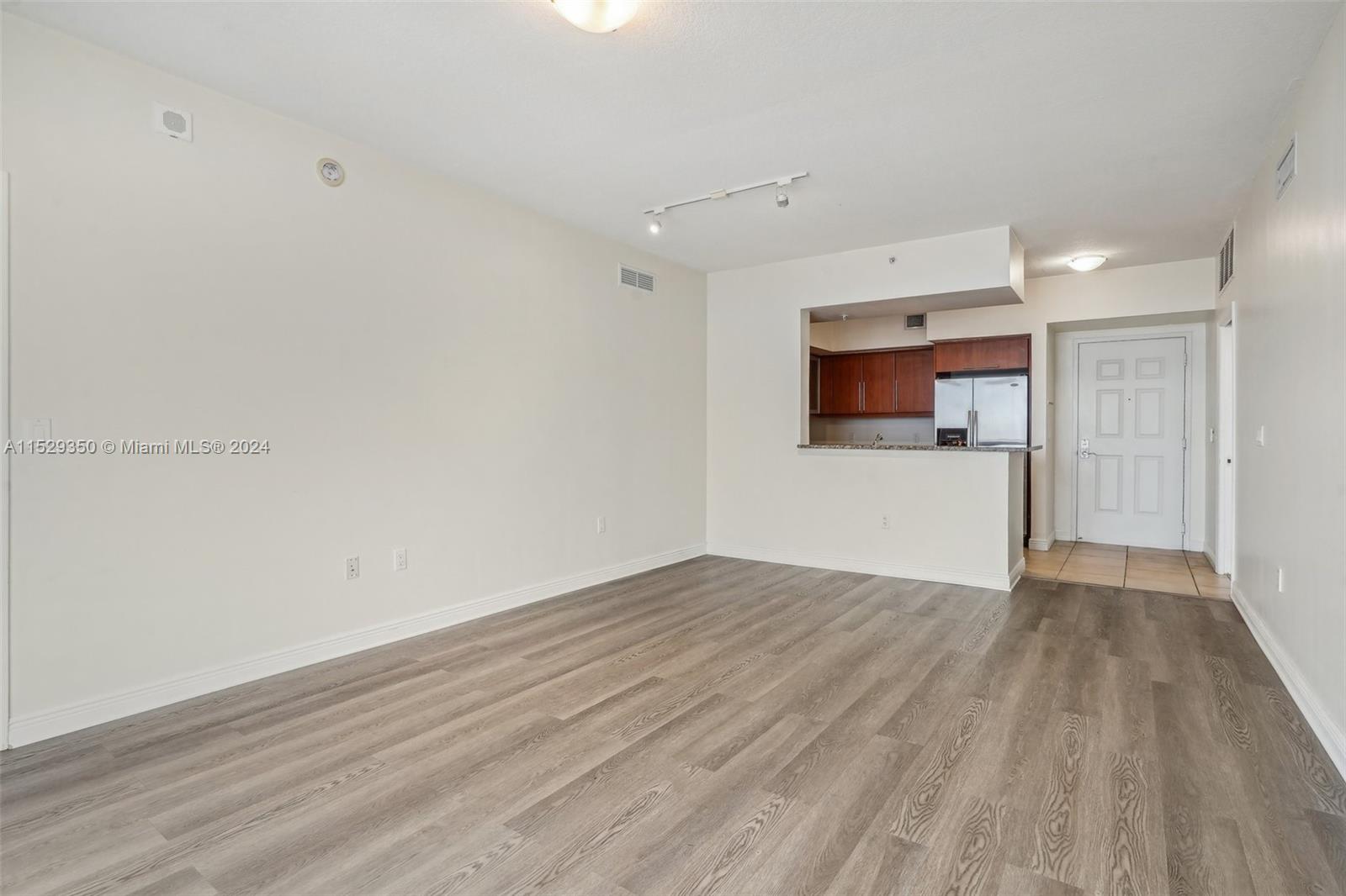 888 S Douglas Rd 1402, Coral Gables, Florida 33134, 2 Bedrooms Bedrooms, ,2 BathroomsBathrooms,Residential,For Sale,888 S Douglas Rd 1402,A11529350