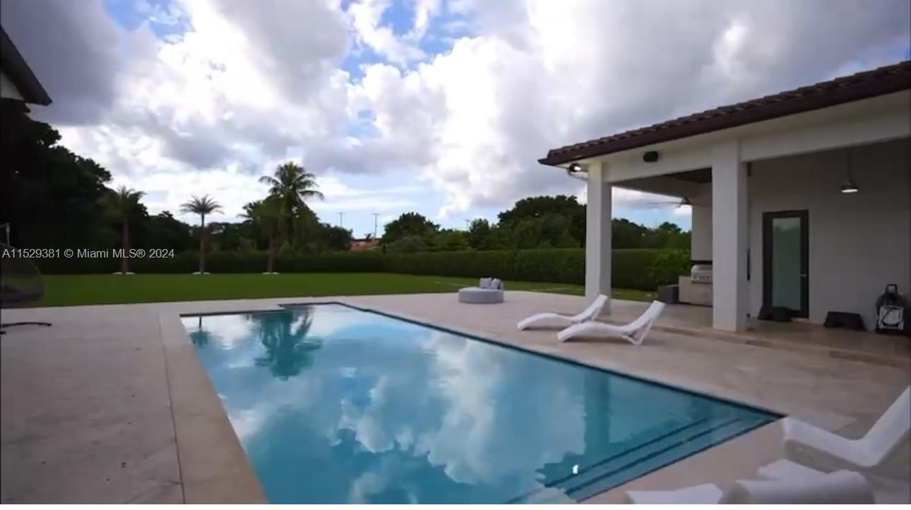 320 125th Ave, Miami, FL, 33184 United States, 5 Bedrooms Bedrooms, ,6 BathroomsBathrooms,Residential,For Sale,125th Ave,A11529381