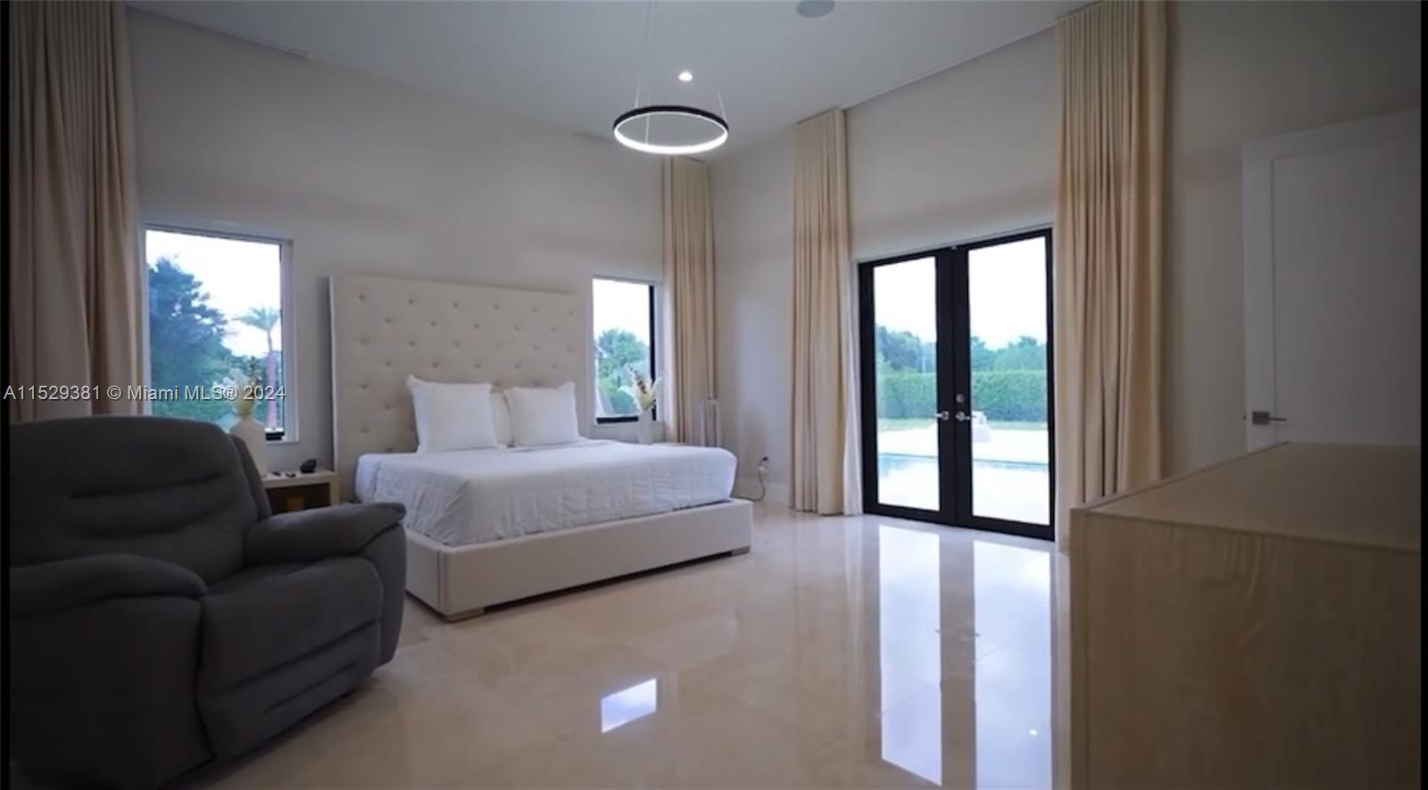 320 125th Ave, Miami, FL, 33184 United States, 5 Bedrooms Bedrooms, ,6 BathroomsBathrooms,Residential,For Sale,125th Ave,A11529381