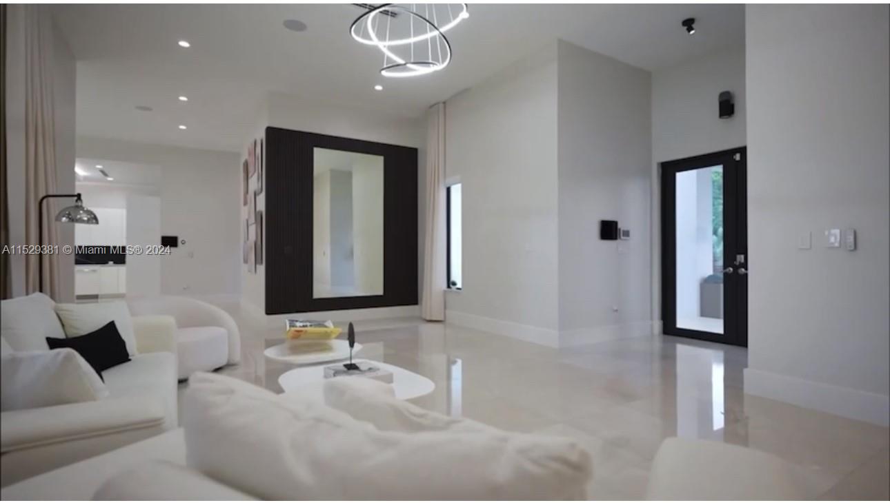 320 125th Ave, Miami, FL, 33184 United States, 5 Bedrooms Bedrooms, ,6 BathroomsBathrooms,Residential,For Sale,125th Ave,A11529381