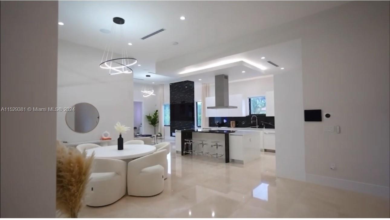 320 125th Ave, Miami, FL, 33184 United States, 5 Bedrooms Bedrooms, ,6 BathroomsBathrooms,Residential,For Sale,125th Ave,A11529381