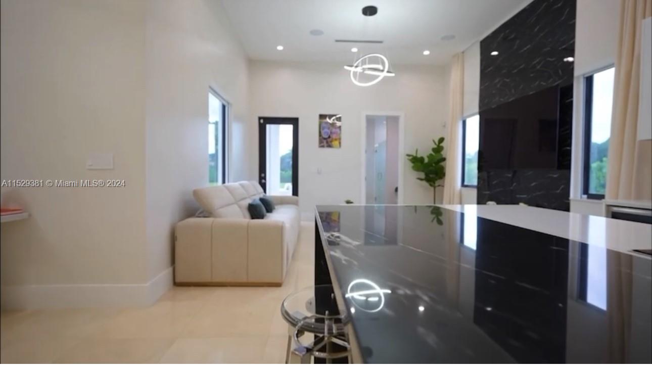 320 125th Ave, Miami, FL, 33184 United States, 5 Bedrooms Bedrooms, ,6 BathroomsBathrooms,Residential,For Sale,125th Ave,A11529381