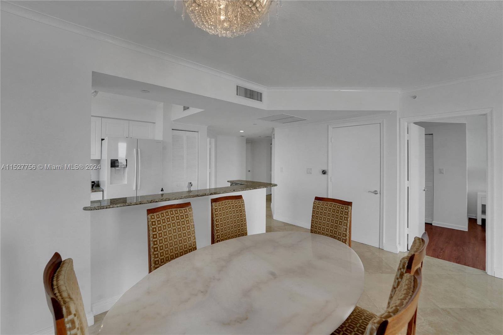 19501 W Country Club Dr 1909, Aventura, Florida 33180, 2 Bedrooms Bedrooms, ,2 BathroomsBathrooms,Residential,For Sale,19501 W Country Club Dr 1909,A11527756