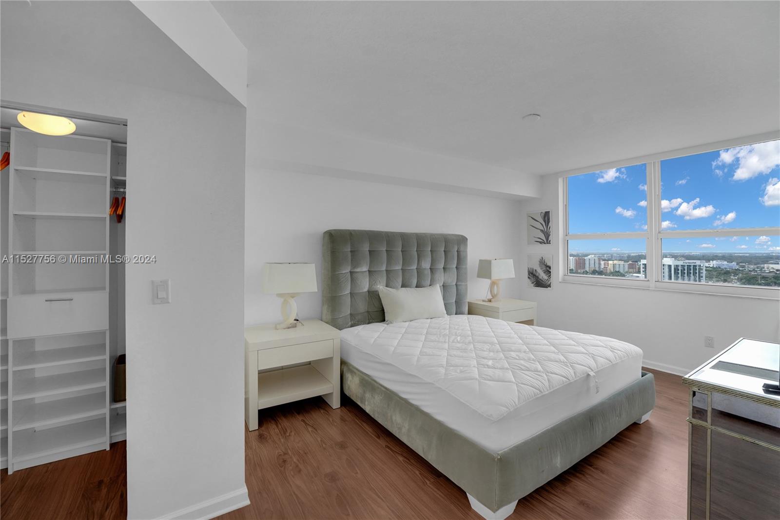 19501 W Country Club Dr 1909, Aventura, Florida 33180, 2 Bedrooms Bedrooms, ,2 BathroomsBathrooms,Residential,For Sale,19501 W Country Club Dr 1909,A11527756