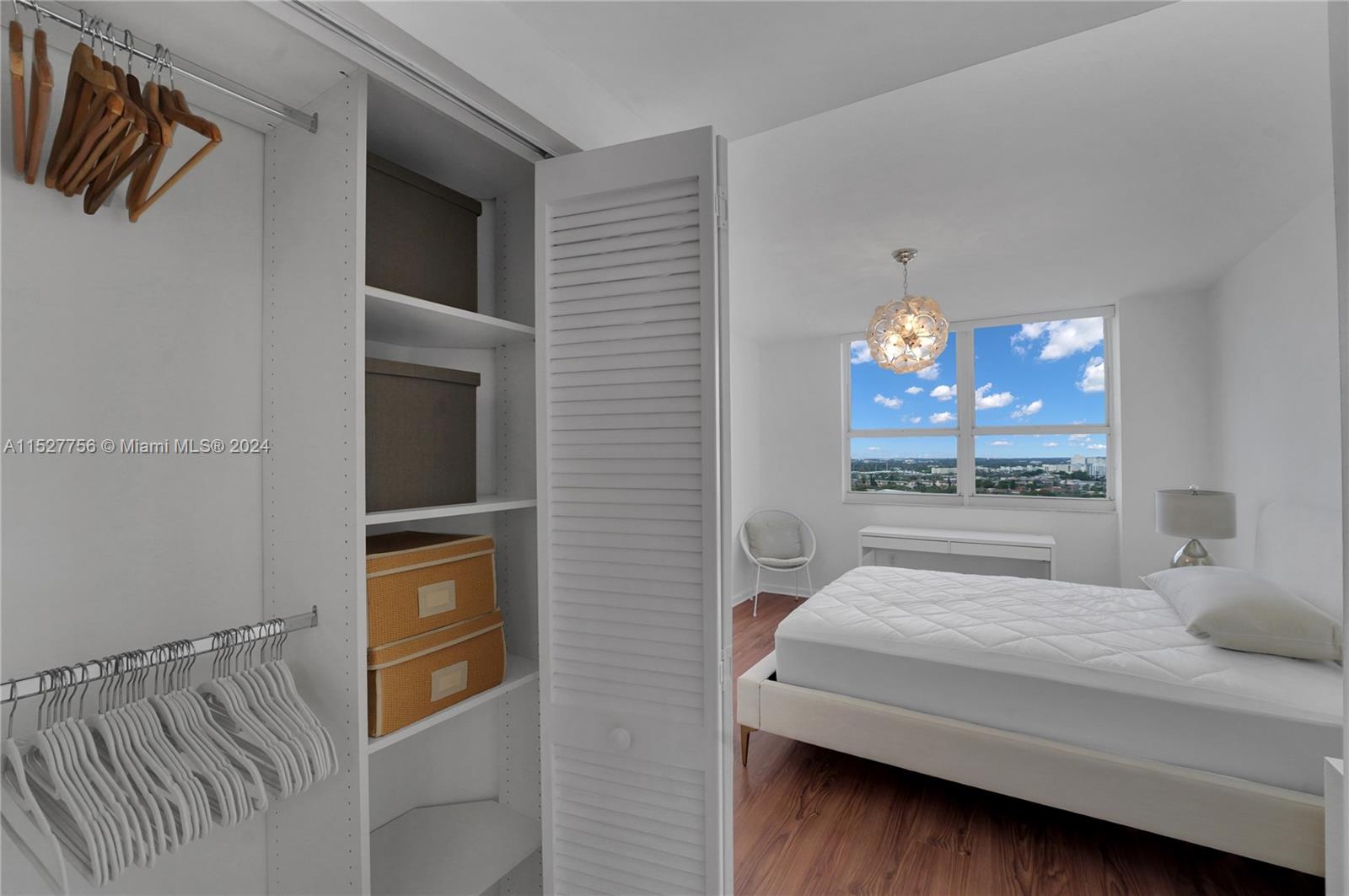 19501 W Country Club Dr 1909, Aventura, Florida 33180, 2 Bedrooms Bedrooms, ,2 BathroomsBathrooms,Residential,For Sale,19501 W Country Club Dr 1909,A11527756