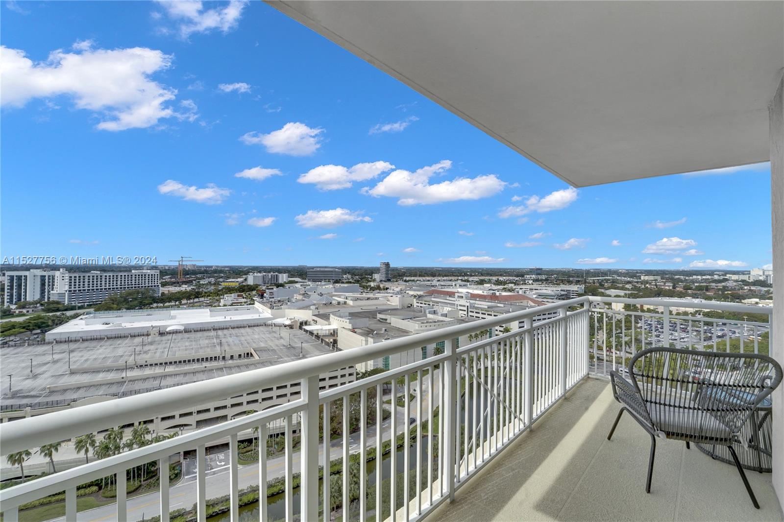 19501 W Country Club Dr 1909, Aventura, Florida 33180, 2 Bedrooms Bedrooms, ,2 BathroomsBathrooms,Residential,For Sale,19501 W Country Club Dr 1909,A11527756