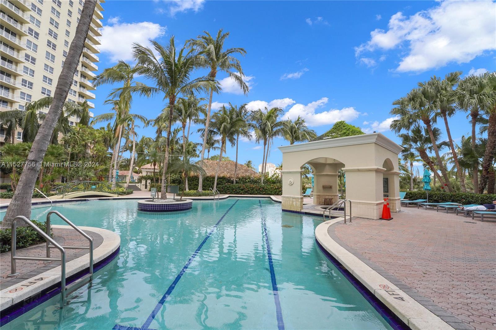 19501 W Country Club Dr 1909, Aventura, Florida 33180, 2 Bedrooms Bedrooms, ,2 BathroomsBathrooms,Residential,For Sale,19501 W Country Club Dr 1909,A11527756