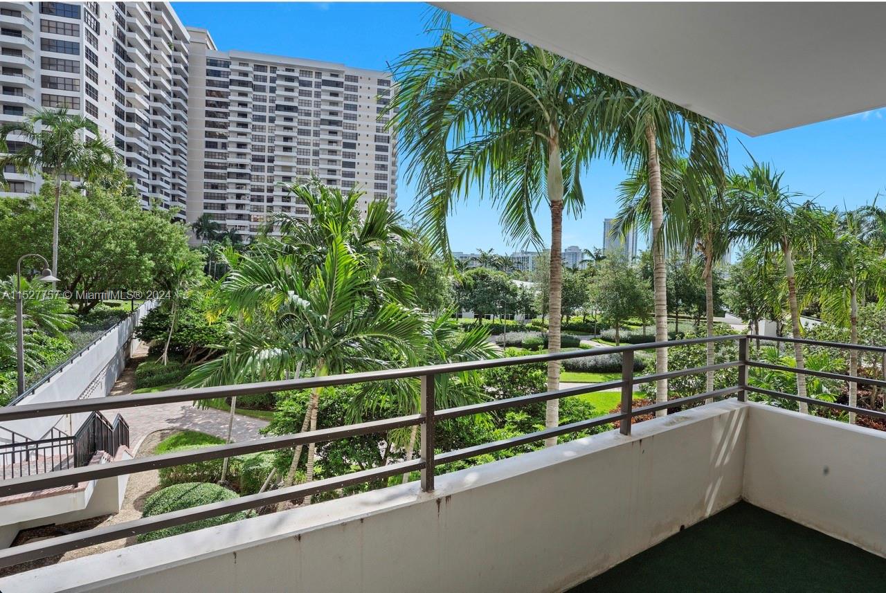 600 Three Islands Blvd 214, Hallandale Beach, Florida 33009, 1 Bedroom Bedrooms, ,1 BathroomBathrooms,Residential,For Sale,600 Three Islands Blvd 214,A11527757