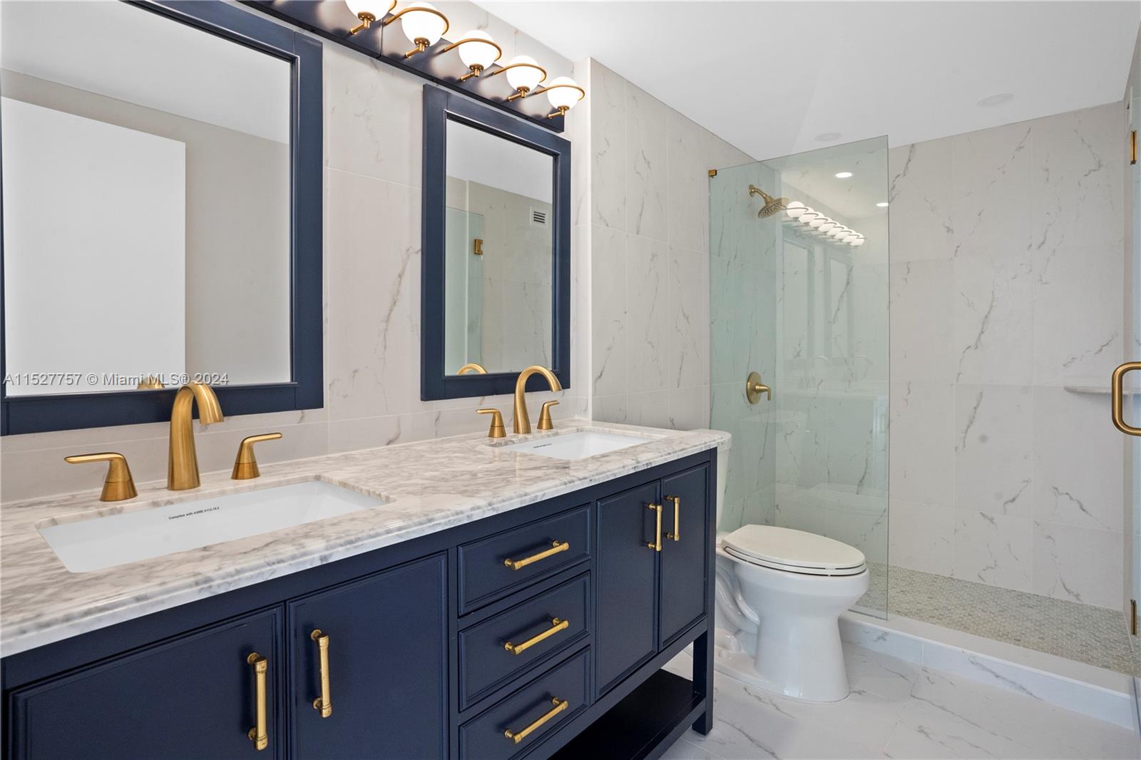 600 Three Islands Blvd 214, Hallandale Beach, Florida 33009, 1 Bedroom Bedrooms, ,1 BathroomBathrooms,Residential,For Sale,600 Three Islands Blvd 214,A11527757