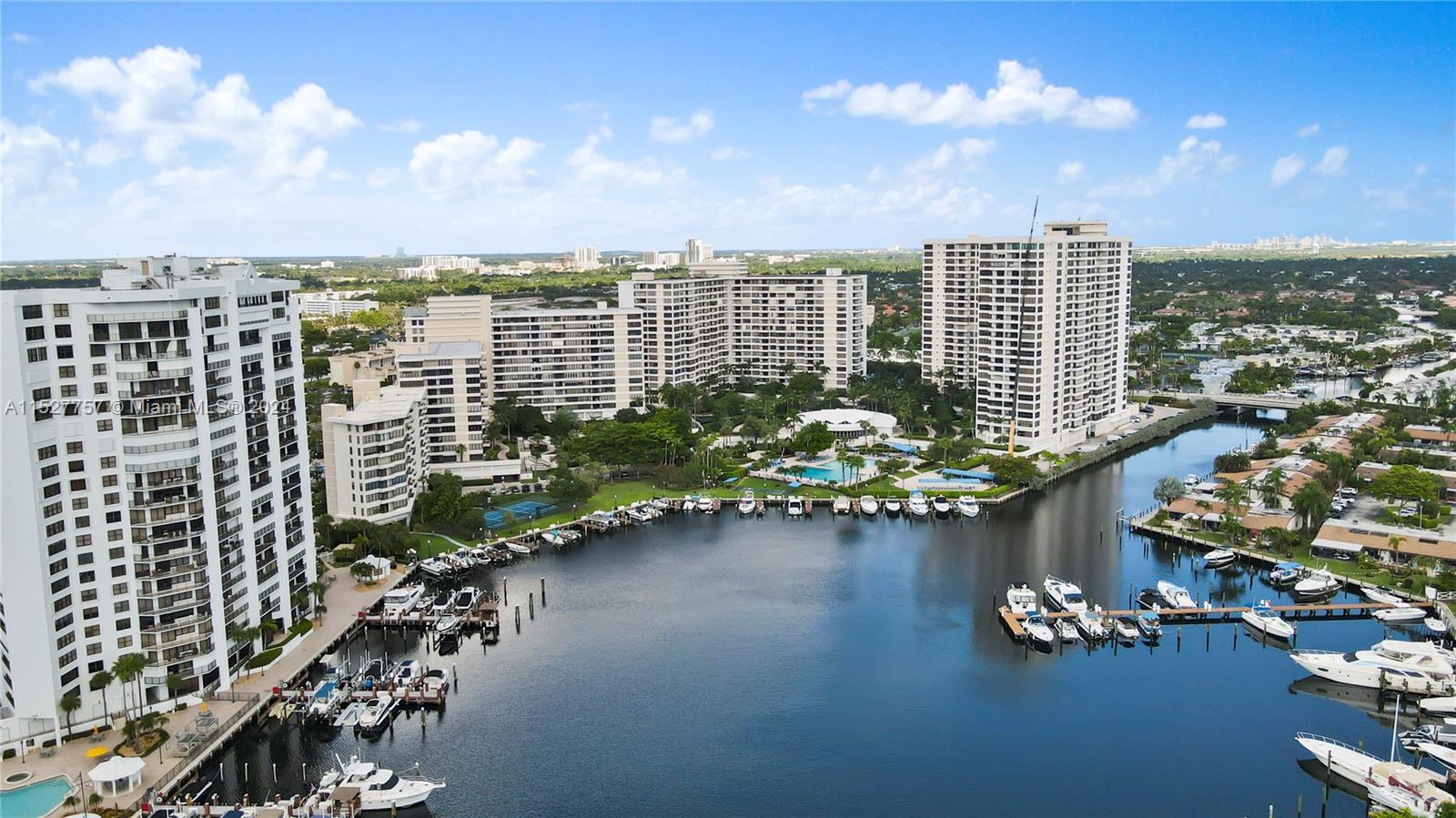 600 Three Islands Blvd 214, Hallandale Beach, Florida 33009, 1 Bedroom Bedrooms, ,1 BathroomBathrooms,Residential,For Sale,600 Three Islands Blvd 214,A11527757