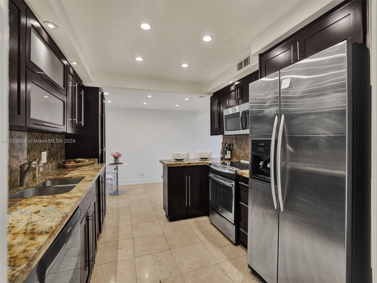 1800 NE 114th St 411, Miami, Florida 33181, 2 Bedrooms Bedrooms, ,3 BathroomsBathrooms,Residential,For Sale,1800 NE 114th St 411,A11528958