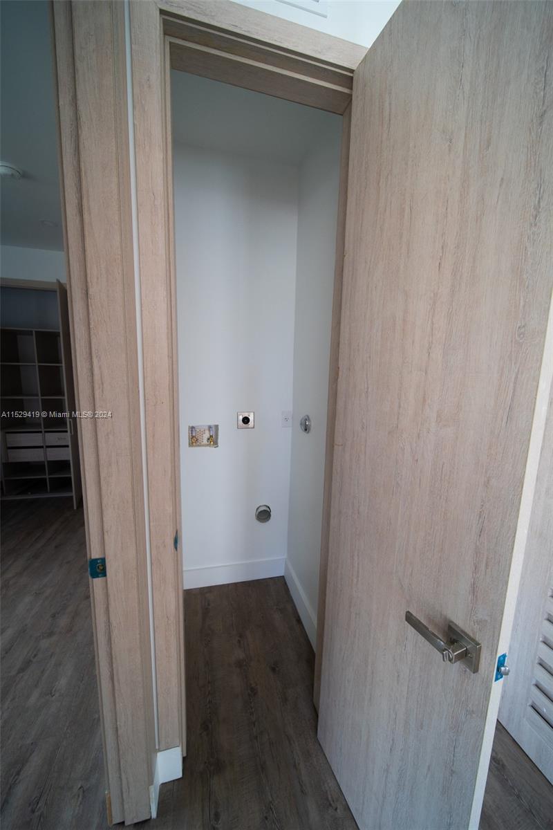 500 Foster Rd C, Hallandale Beach, Florida 33009, 1 Bedroom Bedrooms, ,1 BathroomBathrooms,Residentiallease,For Rent,500 Foster Rd C,A11529419