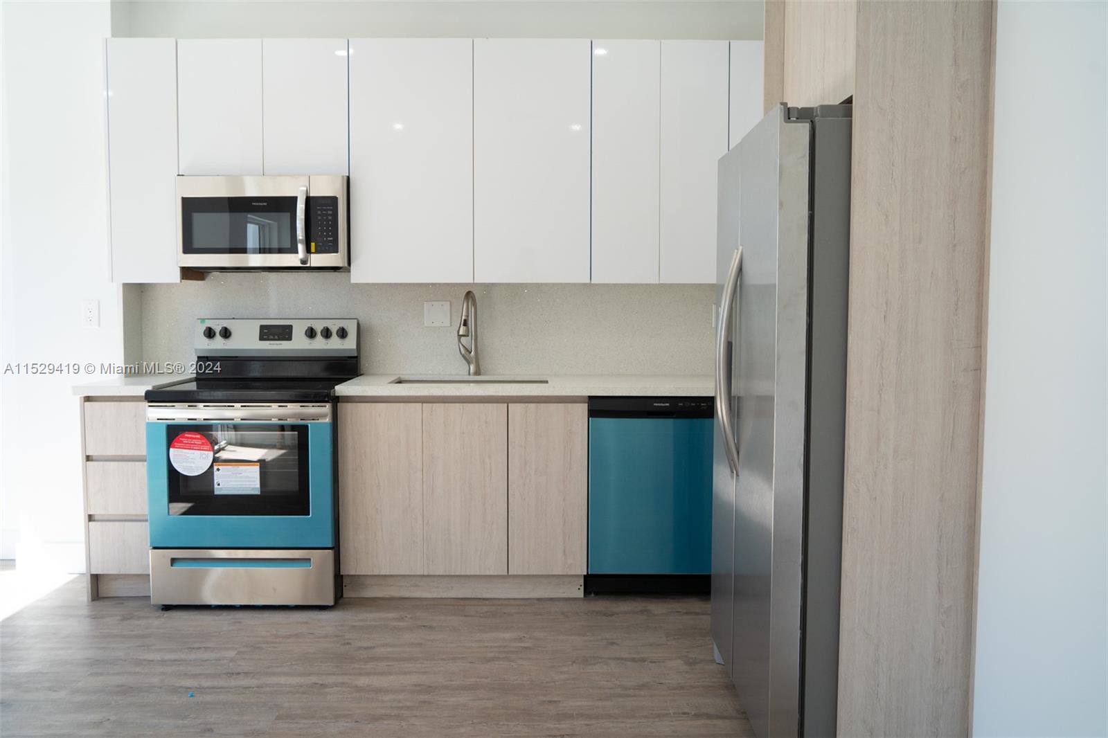 500 Foster Rd C, Hallandale Beach, Florida 33009, 1 Bedroom Bedrooms, ,1 BathroomBathrooms,Residentiallease,For Rent,500 Foster Rd C,A11529419