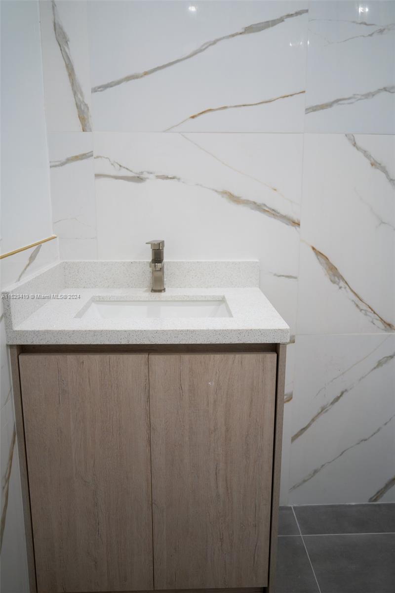 500 Foster Rd C, Hallandale Beach, Florida 33009, 1 Bedroom Bedrooms, ,1 BathroomBathrooms,Residentiallease,For Rent,500 Foster Rd C,A11529419