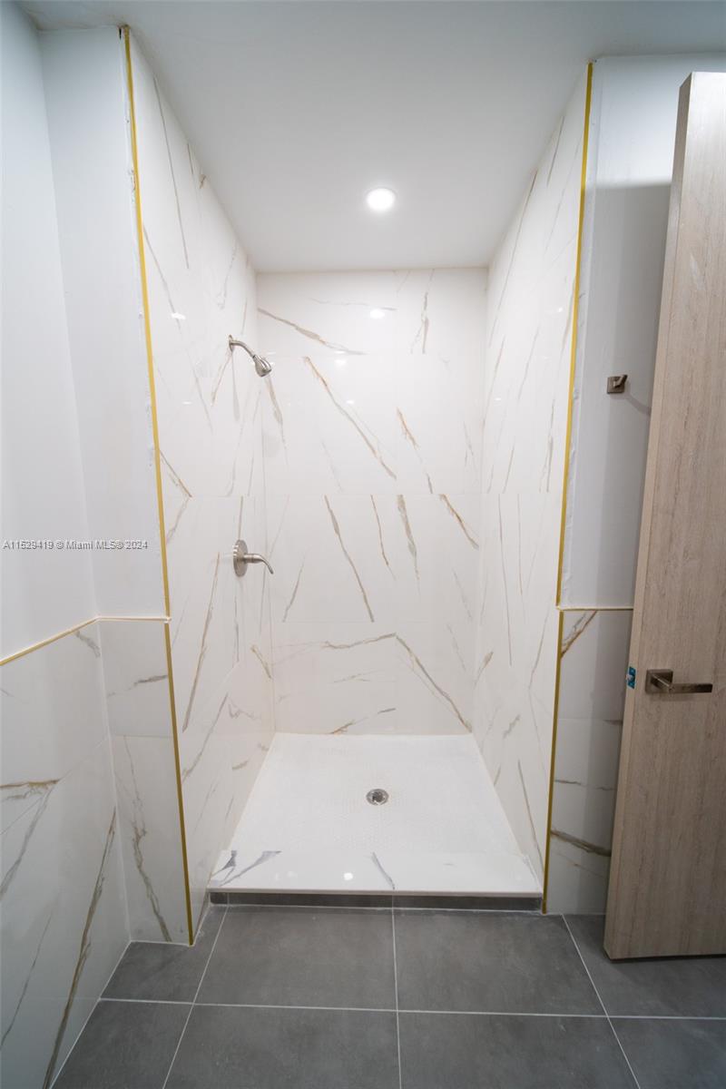 500 Foster Rd C, Hallandale Beach, Florida 33009, 1 Bedroom Bedrooms, ,1 BathroomBathrooms,Residentiallease,For Rent,500 Foster Rd C,A11529419