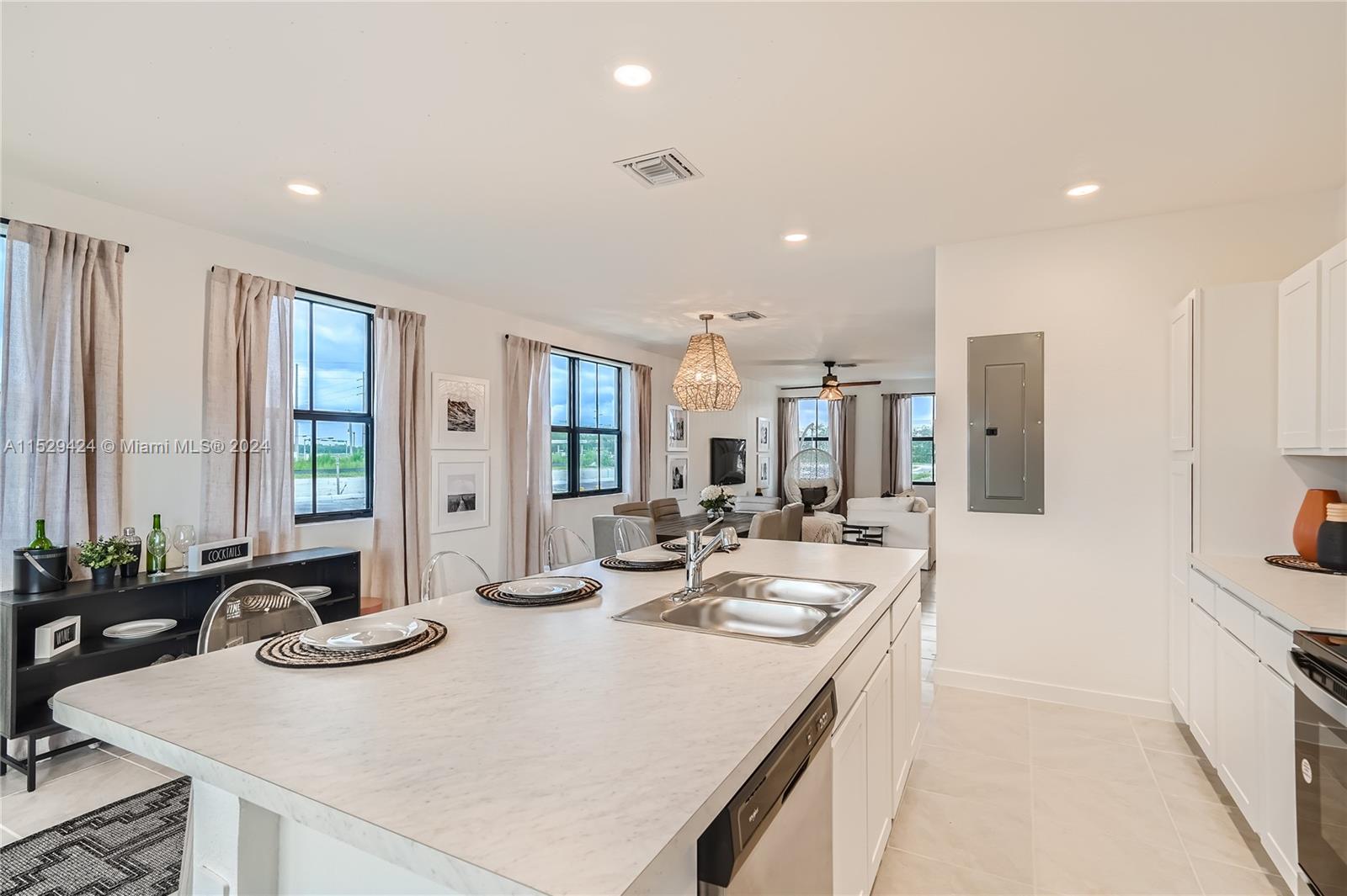 1208 NE 5th Court, Florida City, Florida 33034, 3 Bedrooms Bedrooms, ,2 BathroomsBathrooms,Residential,For Sale,1208 NE 5th Court,A11529424