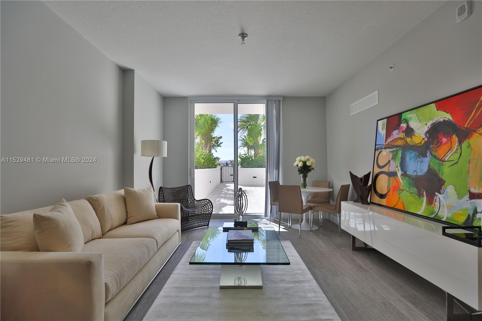 2000 Salzedo Street 518, Coral Gables, Florida 33134, 3 Bedrooms Bedrooms, ,3 BathroomsBathrooms,Residentiallease,For Rent,2000 Salzedo Street 518,A11529481
