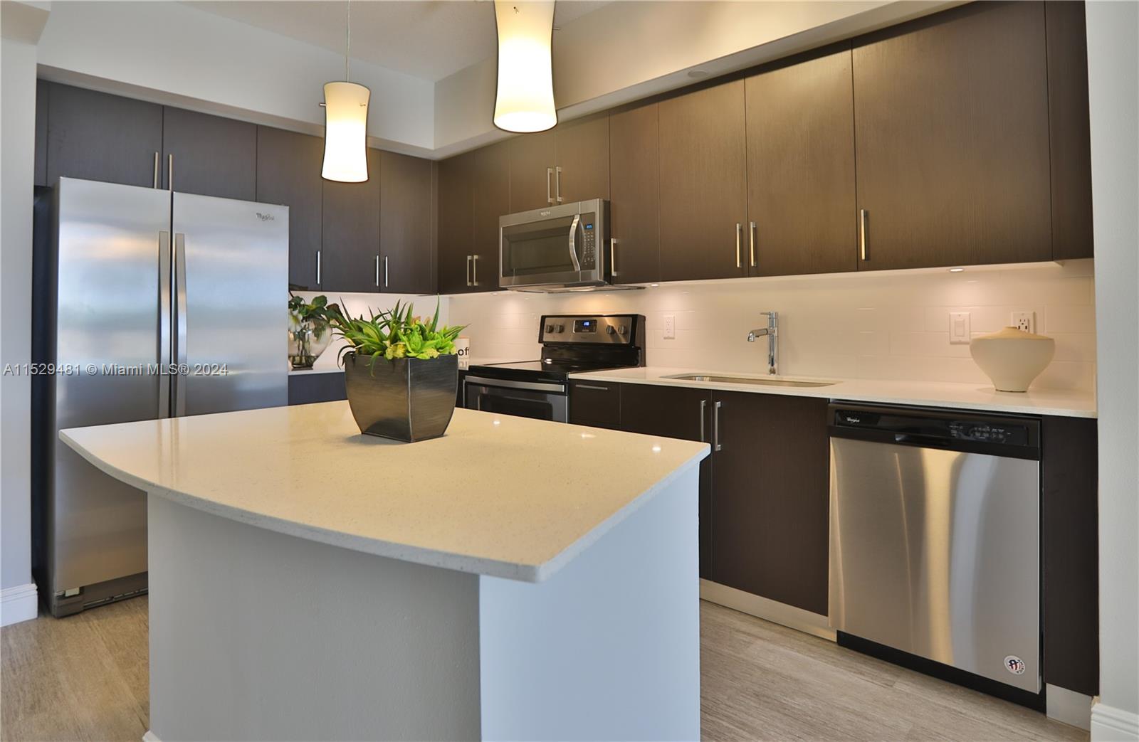 2000 Salzedo Street 518, Coral Gables, Florida 33134, 3 Bedrooms Bedrooms, ,3 BathroomsBathrooms,Residentiallease,For Rent,2000 Salzedo Street 518,A11529481