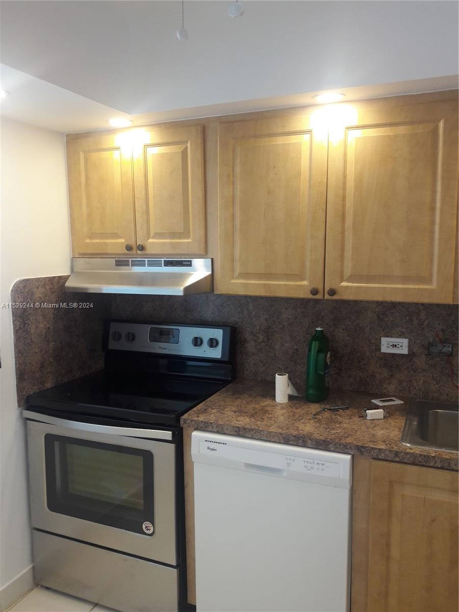 20505 E Country Club Dr 1639, Aventura, Florida 33180, 2 Bedrooms Bedrooms, ,2 BathroomsBathrooms,Residentiallease,For Rent,20505 E Country Club Dr 1639,A11529244