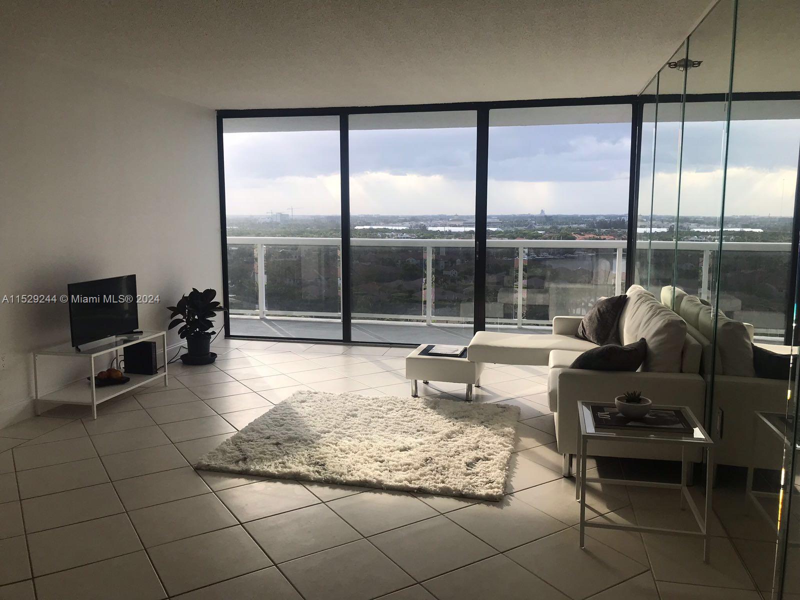 20505 E Country Club Dr 1639, Aventura, Florida 33180, 2 Bedrooms Bedrooms, ,2 BathroomsBathrooms,Residentiallease,For Rent,20505 E Country Club Dr 1639,A11529244