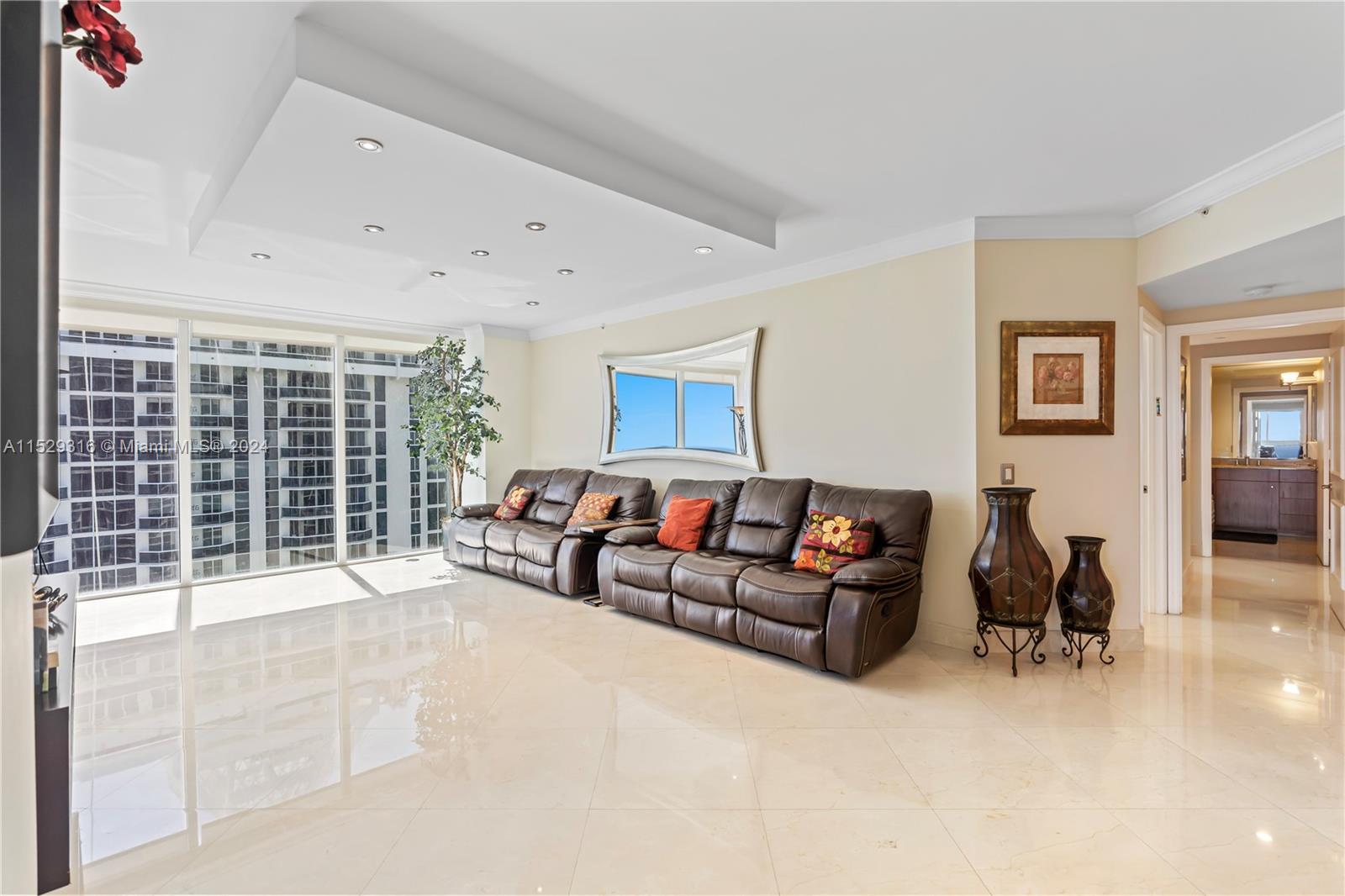 4779 Collins Ave, Miami Beach, FL, 33140 United States, 3 Bedrooms Bedrooms, ,3 BathroomsBathrooms,Residential,For Sale,Collins Ave,A11529316