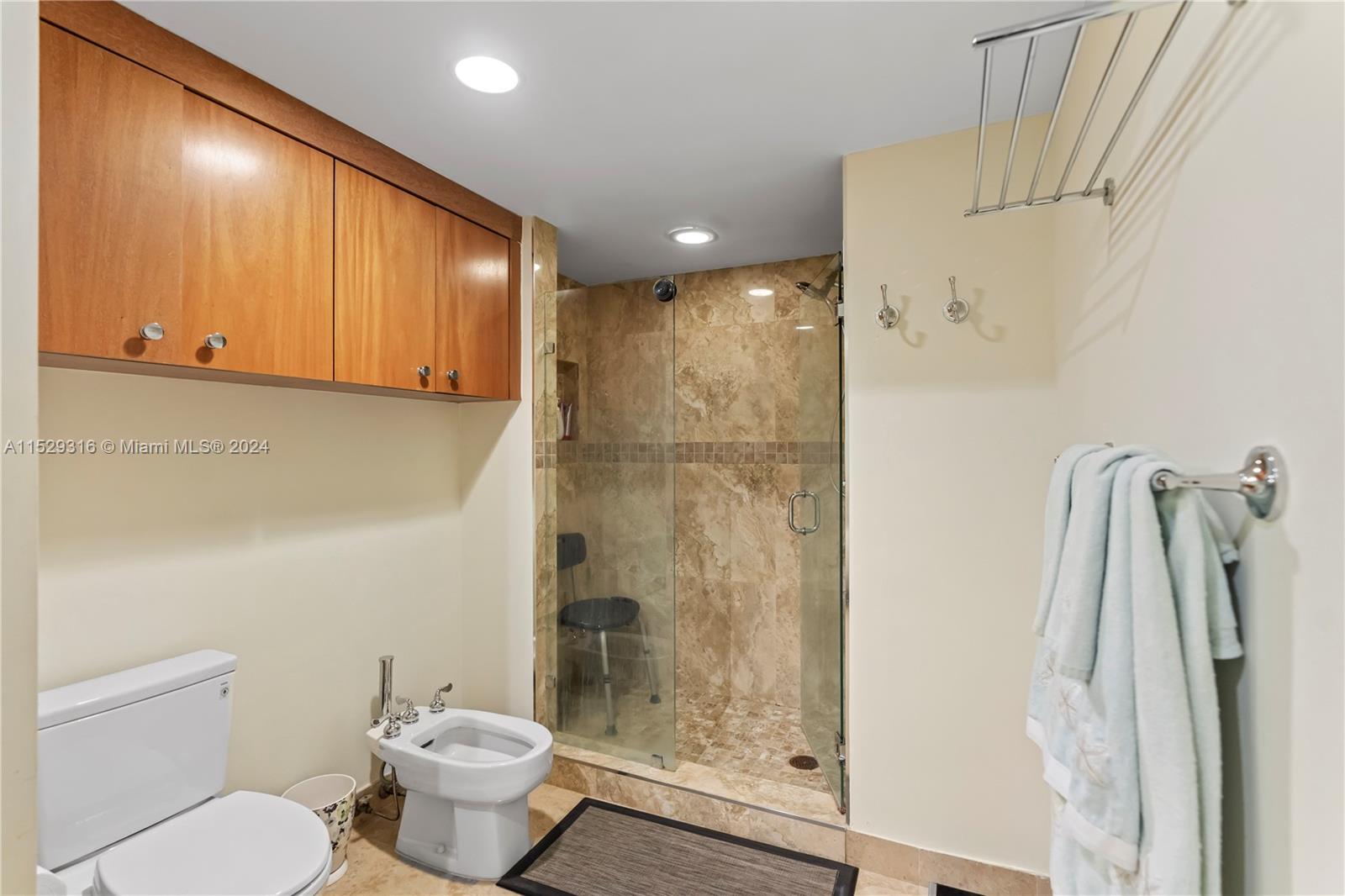 4779 Collins Ave, Miami Beach, FL, 33140 United States, 3 Bedrooms Bedrooms, ,3 BathroomsBathrooms,Residential,For Sale,Collins Ave,A11529316