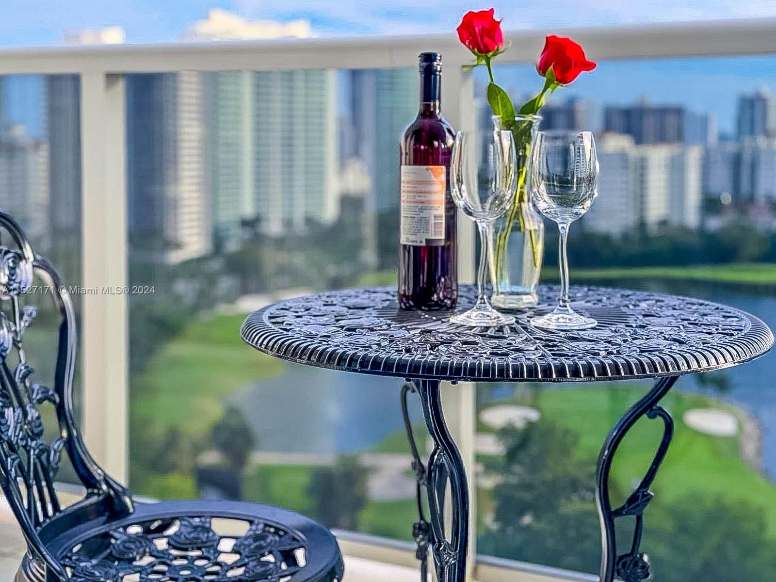 3675 N Country Club Dr 1906, Aventura, Florida 33180, 2 Bedrooms Bedrooms, ,2 BathroomsBathrooms,Residential,For Sale,3675 N Country Club Dr 1906,A11527171