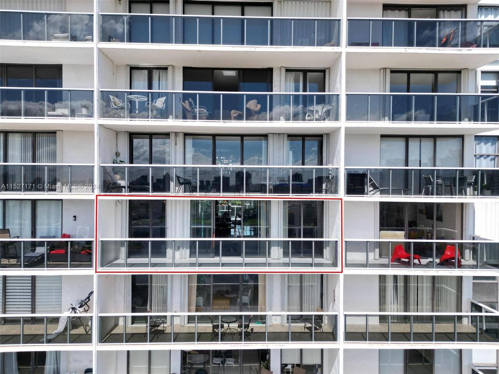 3675 N Country Club Dr 1906, Aventura, Florida 33180, 2 Bedrooms Bedrooms, ,2 BathroomsBathrooms,Residential,For Sale,3675 N Country Club Dr 1906,A11527171