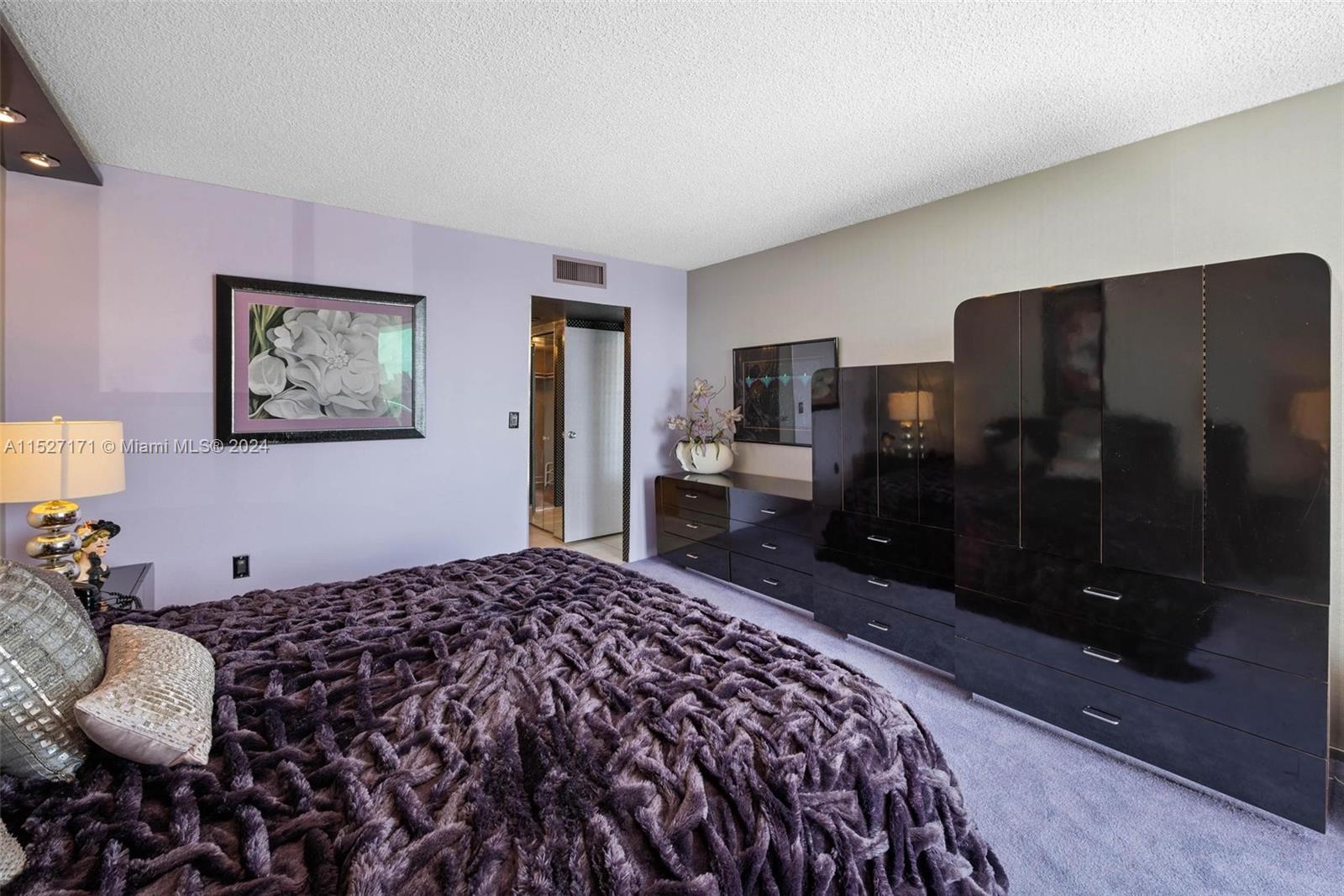 3675 N Country Club Dr 1906, Aventura, Florida 33180, 2 Bedrooms Bedrooms, ,2 BathroomsBathrooms,Residential,For Sale,3675 N Country Club Dr 1906,A11527171