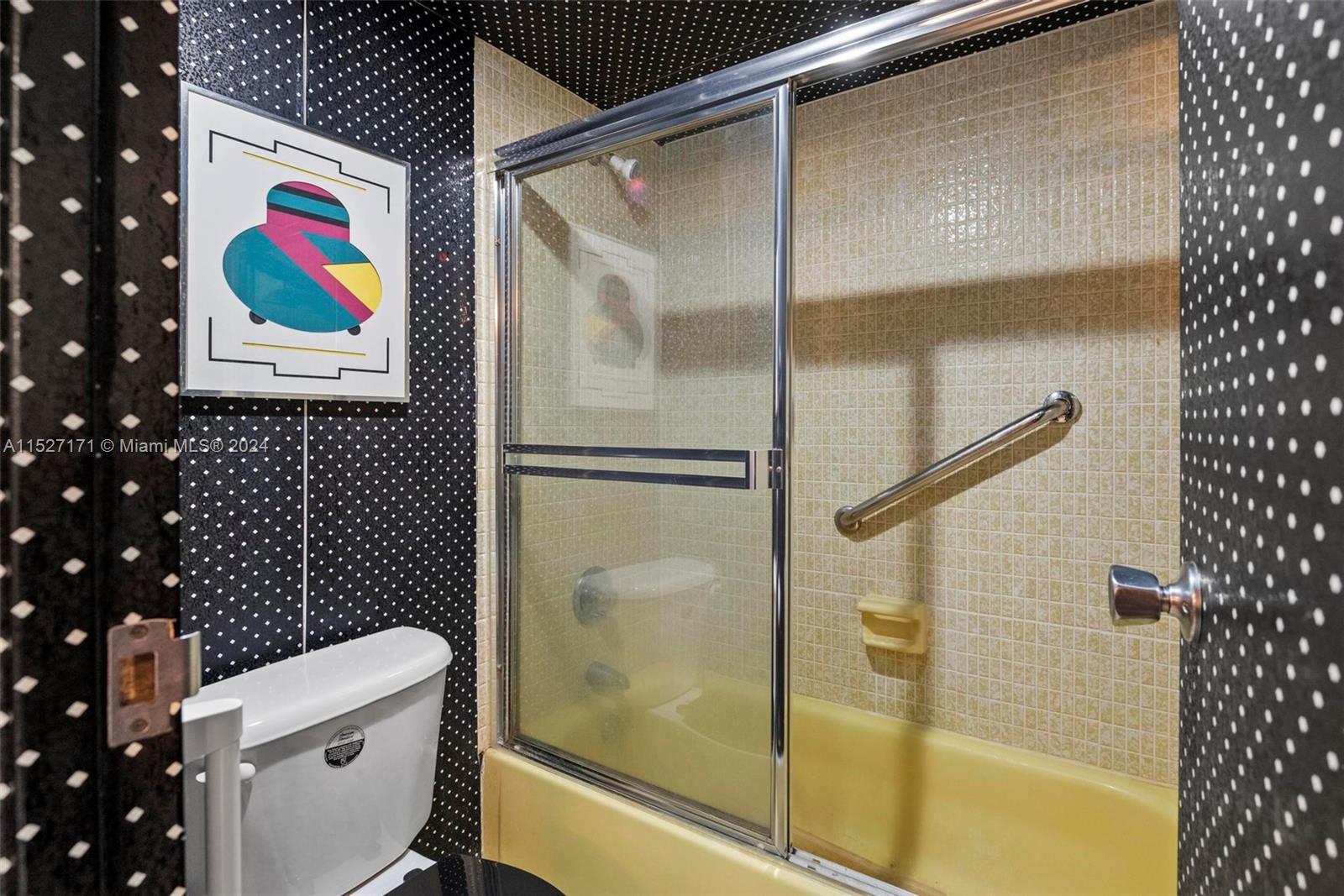 3675 N Country Club Dr 1906, Aventura, Florida 33180, 2 Bedrooms Bedrooms, ,2 BathroomsBathrooms,Residential,For Sale,3675 N Country Club Dr 1906,A11527171