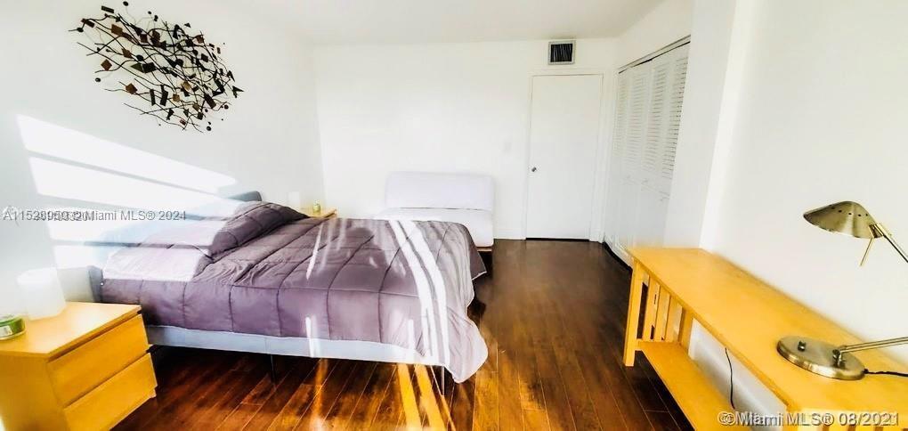 130 S Shore Dr 4F, Miami Beach, Florida 33141, 2 Bedrooms Bedrooms, ,2 BathroomsBathrooms,Residentiallease,For Rent,130 S Shore Dr 4F,A11528950