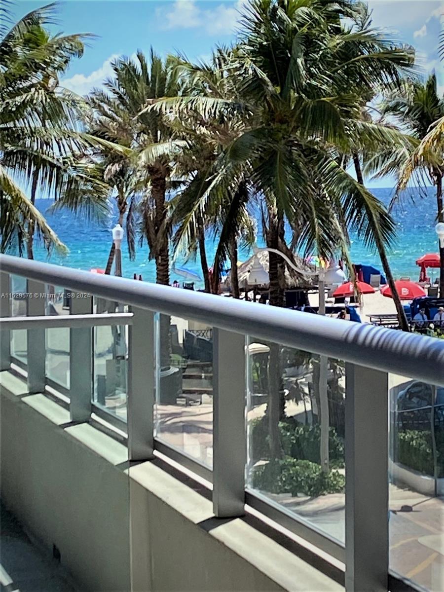 777 N Ocean Dr N210, Hollywood, Florida 33019, 2 Bedrooms Bedrooms, ,1 BathroomBathrooms,Residential,For Sale,777 N Ocean Dr N210,A11529576