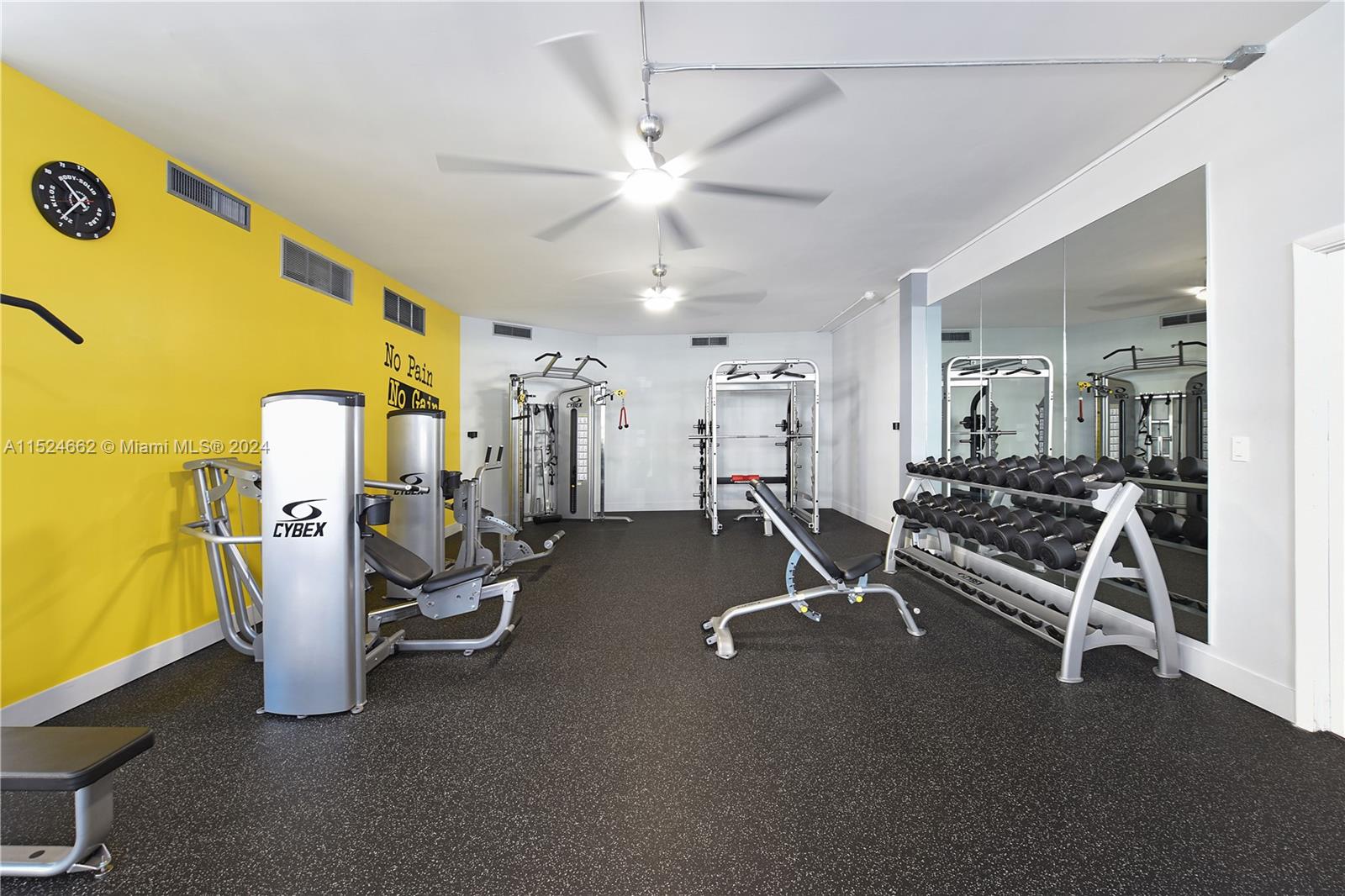 800 Parkview Dr 821, Hallandale Beach, Florida 33009, 2 Bedrooms Bedrooms, ,2 BathroomsBathrooms,Residential,For Sale,800 Parkview Dr 821,A11524662