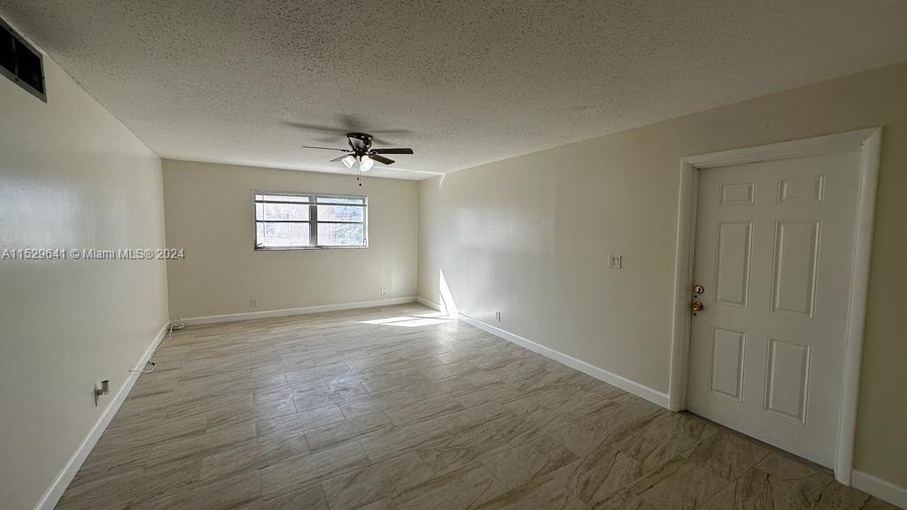 7480 SW 10th Ct 202A, North Lauderdale, Florida 33068, 3 Bedrooms Bedrooms, ,2 BathroomsBathrooms,Residentiallease,For Rent,7480 SW 10th Ct 202A,A11529641