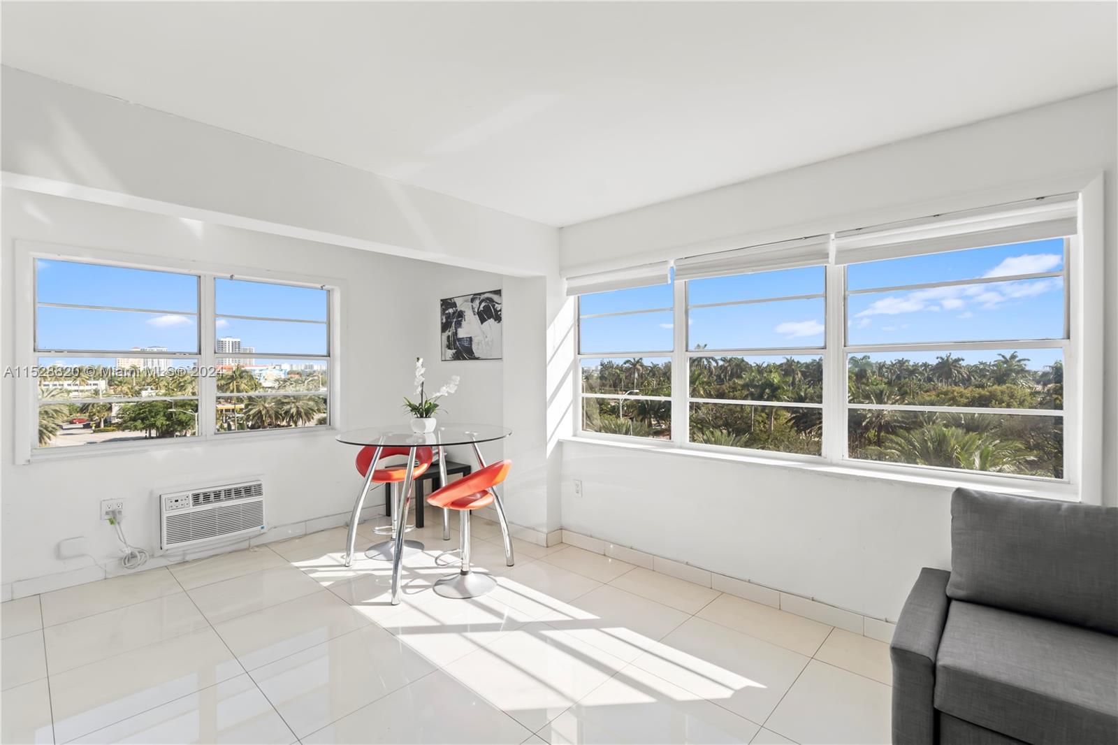 7904 West Dr 501, North Bay Village, Florida 33141, 1 Bedroom Bedrooms, ,1 BathroomBathrooms,Residential,For Sale,7904 West Dr 501,A11528820