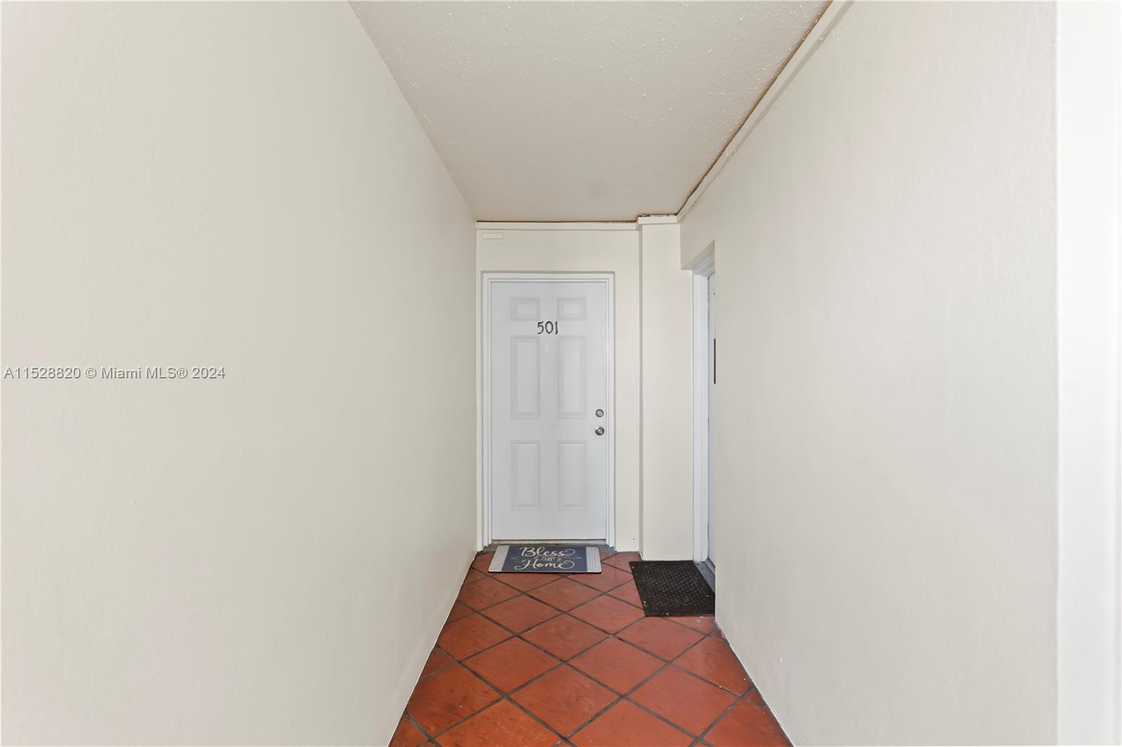 7904 West Dr 501, North Bay Village, Florida 33141, 1 Bedroom Bedrooms, ,1 BathroomBathrooms,Residential,For Sale,7904 West Dr 501,A11528820