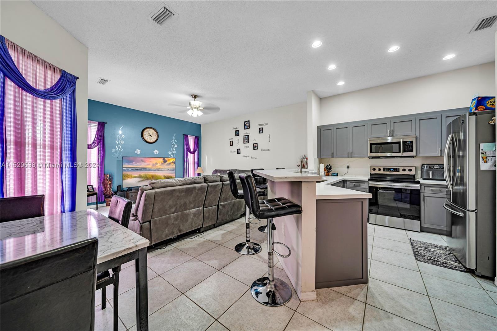 1630 SE 23rd St, Homestead, Florida 33035, 4 Bedrooms Bedrooms, ,2 BathroomsBathrooms,Residential,For Sale,1630 SE 23rd St,A11529638