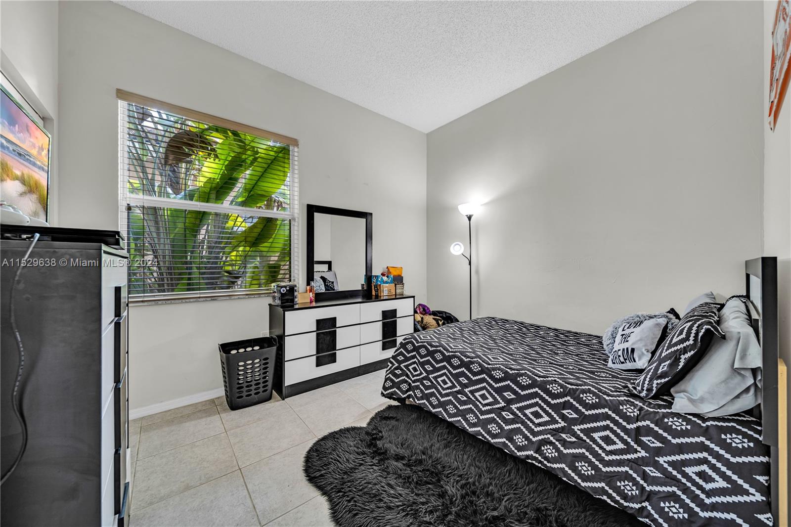 1630 SE 23rd St, Homestead, Florida 33035, 4 Bedrooms Bedrooms, ,2 BathroomsBathrooms,Residential,For Sale,1630 SE 23rd St,A11529638