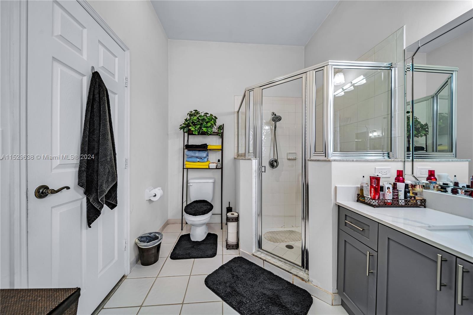 1630 SE 23rd St, Homestead, Florida 33035, 4 Bedrooms Bedrooms, ,2 BathroomsBathrooms,Residential,For Sale,1630 SE 23rd St,A11529638