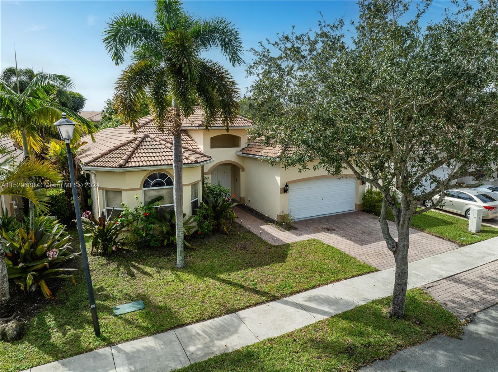 1630 SE 23rd St, Homestead, Florida 33035, 4 Bedrooms Bedrooms, ,2 BathroomsBathrooms,Residential,For Sale,1630 SE 23rd St,A11529638