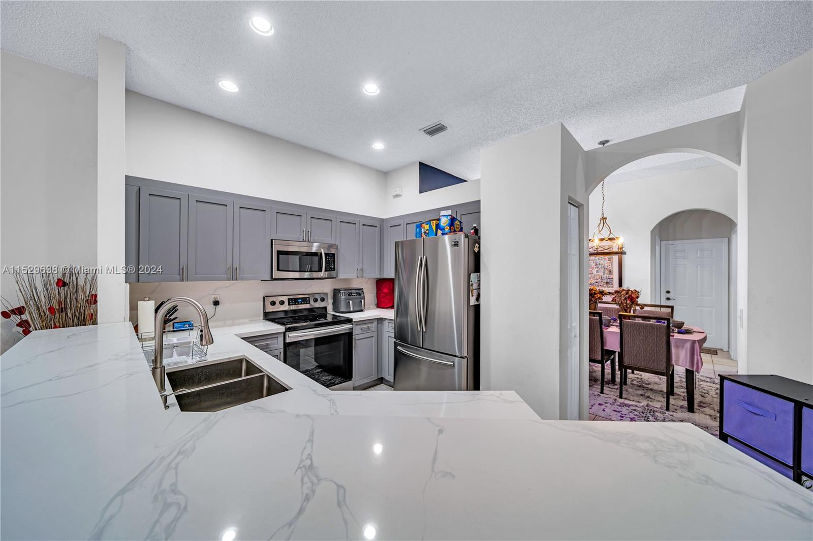 1630 SE 23rd St, Homestead, Florida 33035, 4 Bedrooms Bedrooms, ,2 BathroomsBathrooms,Residential,For Sale,1630 SE 23rd St,A11529638