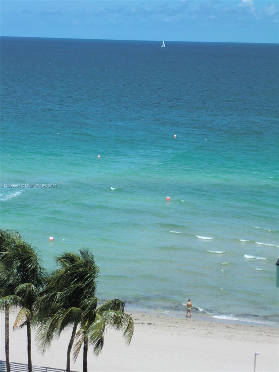 3725 S Ocean Dr 809, Hollywood, Florida 33019, 1 Bedroom Bedrooms, ,1 BathroomBathrooms,Residentiallease,For Rent,3725 S Ocean Dr 809,A11529664